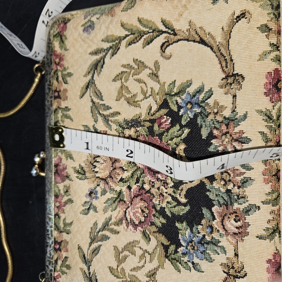 Floral Tapestry Handbag - Picture 6 of 6